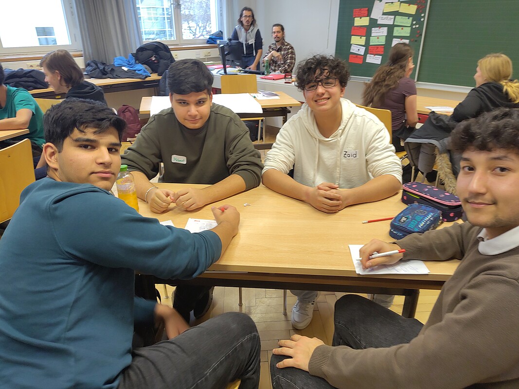 Group discussion during simulation